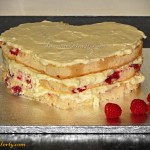 seduszko_biala_z_malinami_zdobienie1