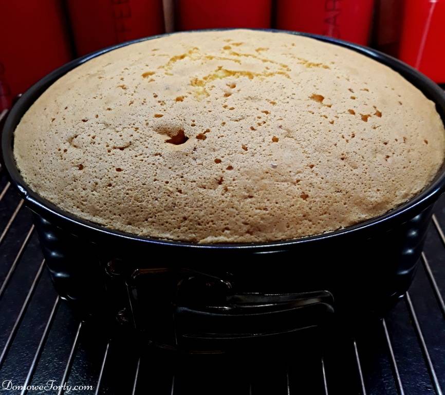 DomoweTorty - Tort z likierem i marcepankami